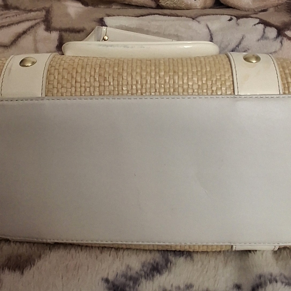 Coach White and Tan Tote Bag - Picture 9 of 10